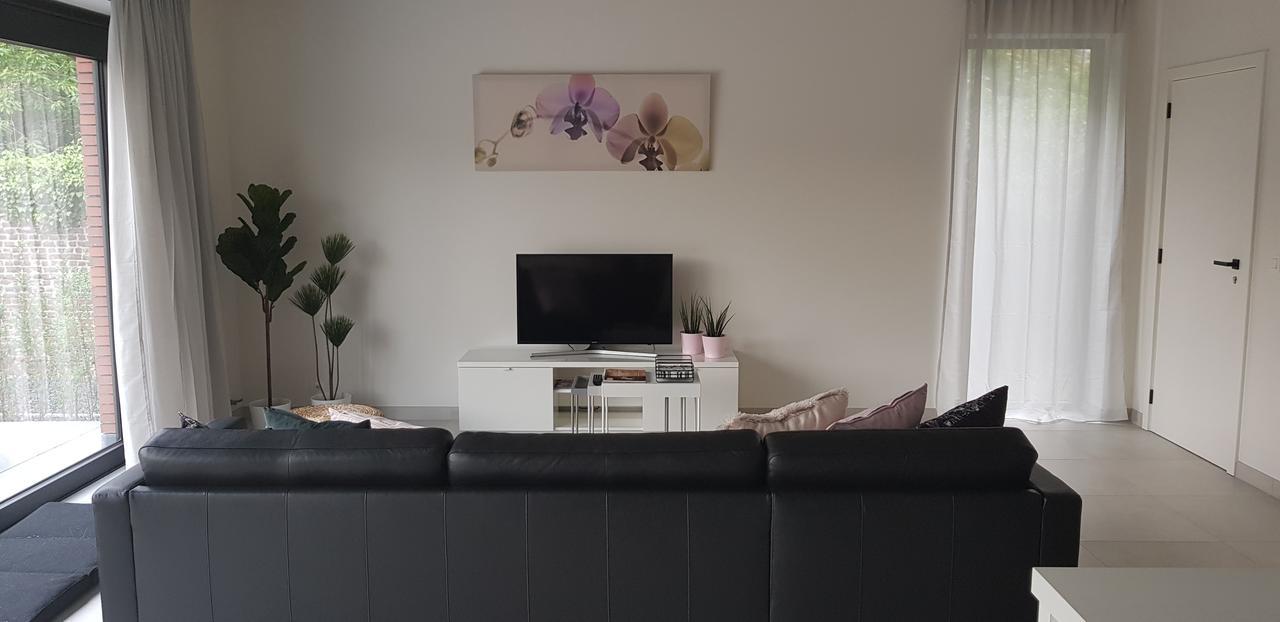 Behome Dilbeek Exteriör bild